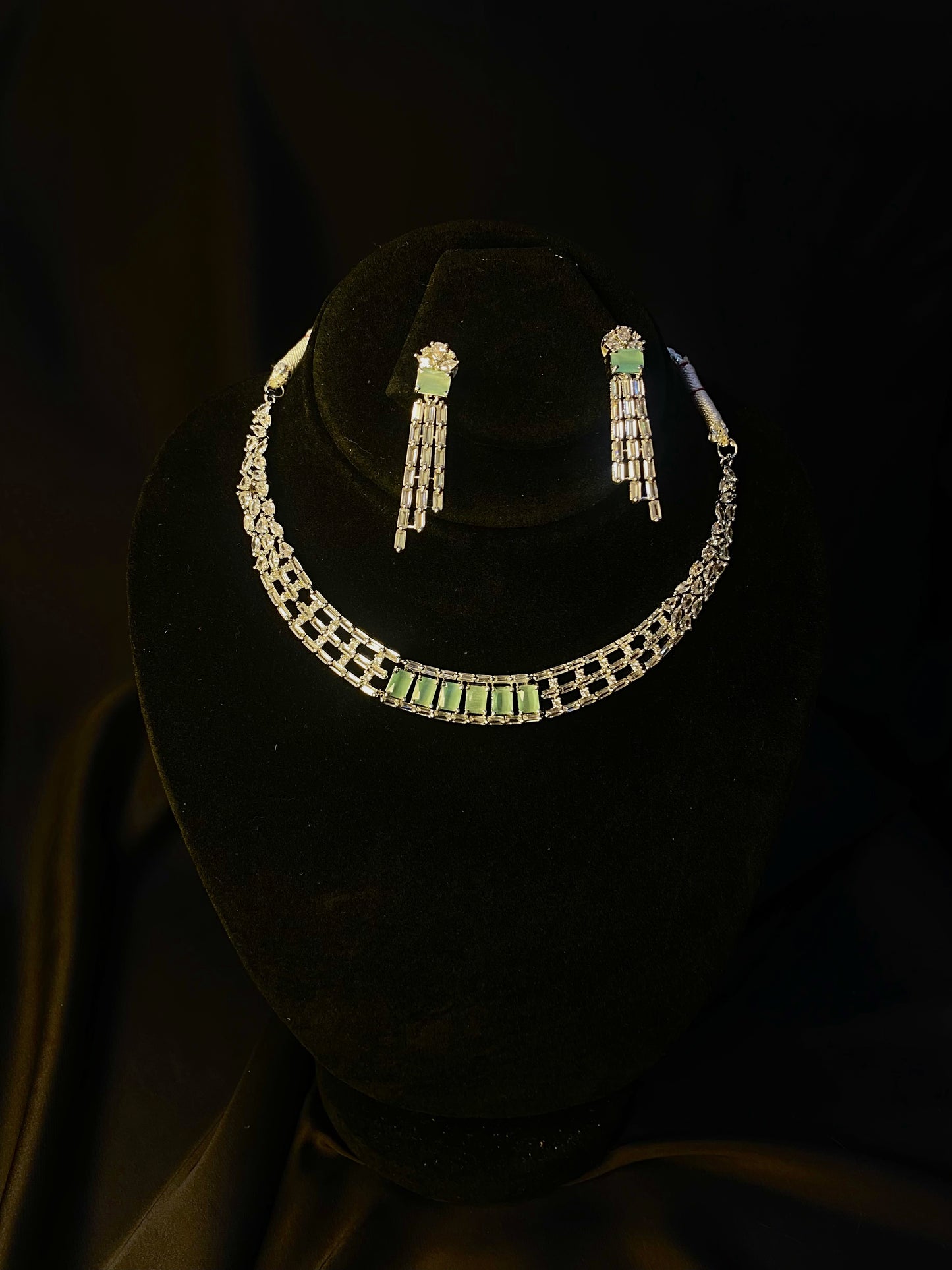 1 Karat Necklace with earrings