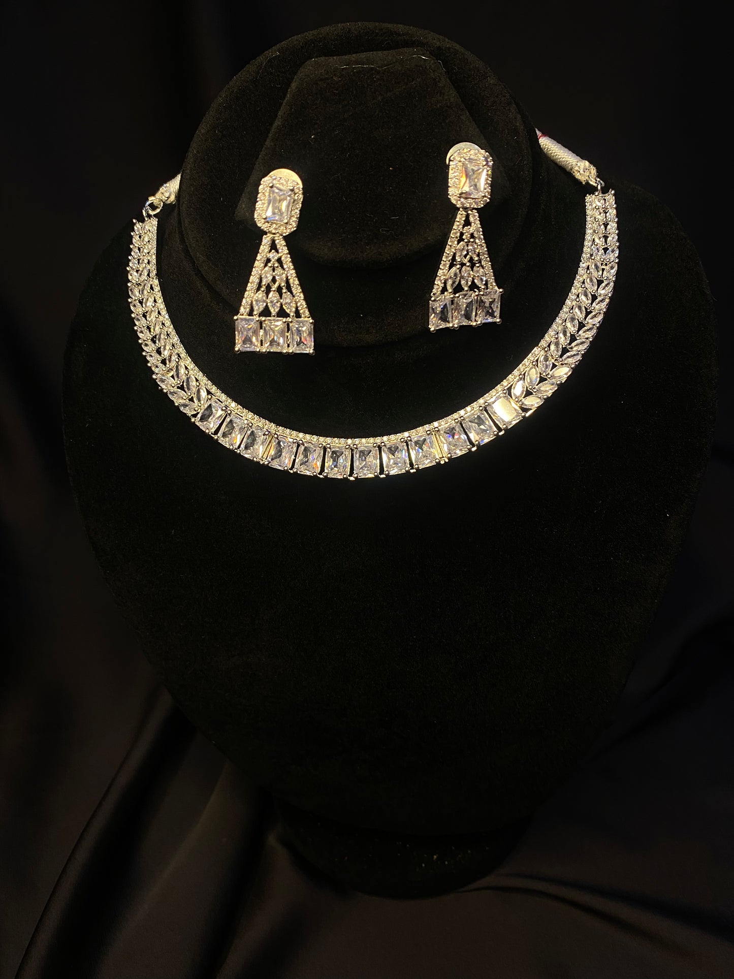1 Karat Necklace with earrings