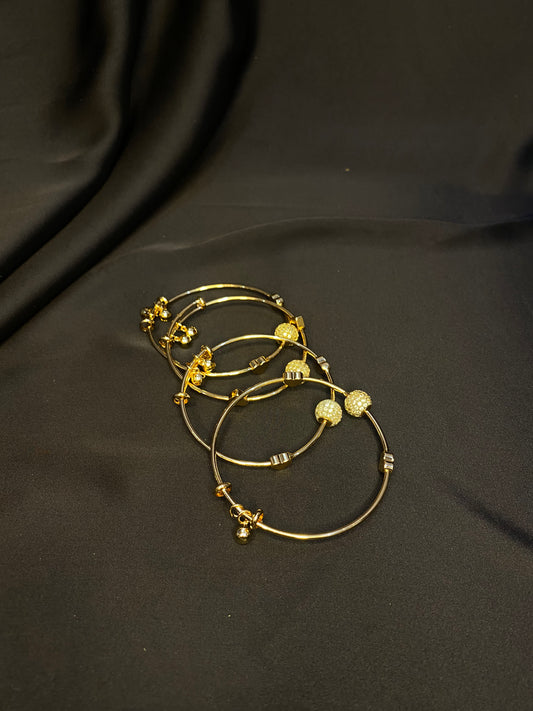 Pack of 4 bracelet